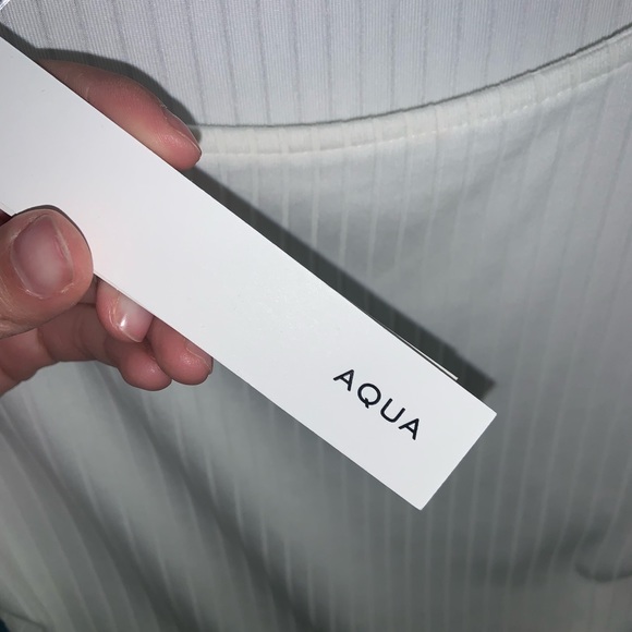 AQUA Keyhole Turtleneck Sweater –– NWT - Picture 11 of 12